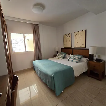 Holiday Club Sol Amadores Отель